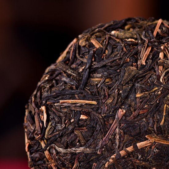 Raw Pu-erh Tea Cake, New-year Reserve Collection 360G Raw Pu-erh Tea Cake, New-year Reserve Collection 360G